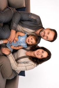 Family portrait pose 1